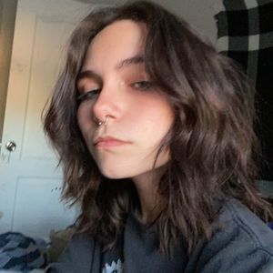 Meet your Posher, Ava